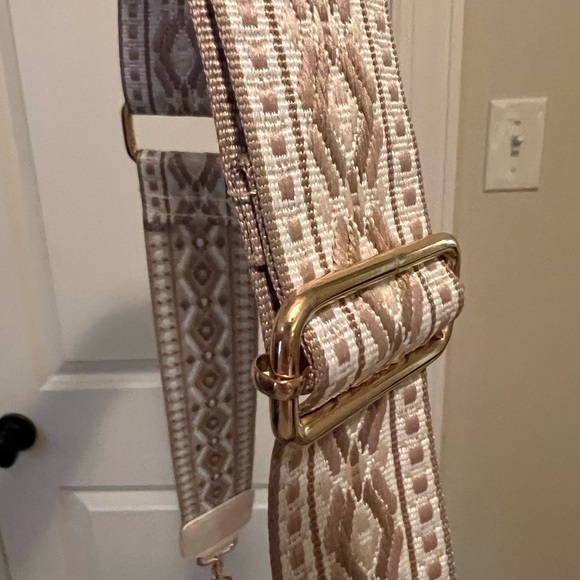 Purse - Picture 3 of 4